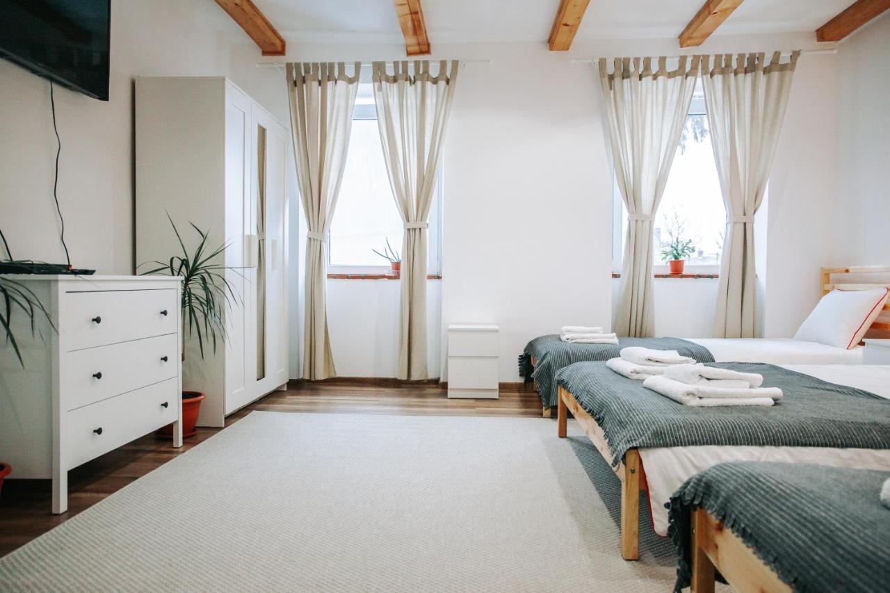 Kali Host Home Away From Home Targu Mures Exterior foto
