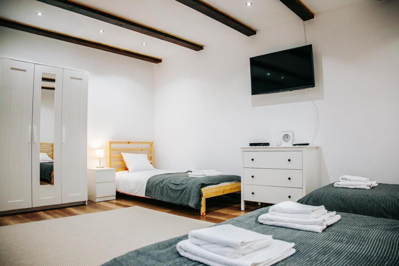 Kali Host Home Away From Home Targu Mures Exterior foto