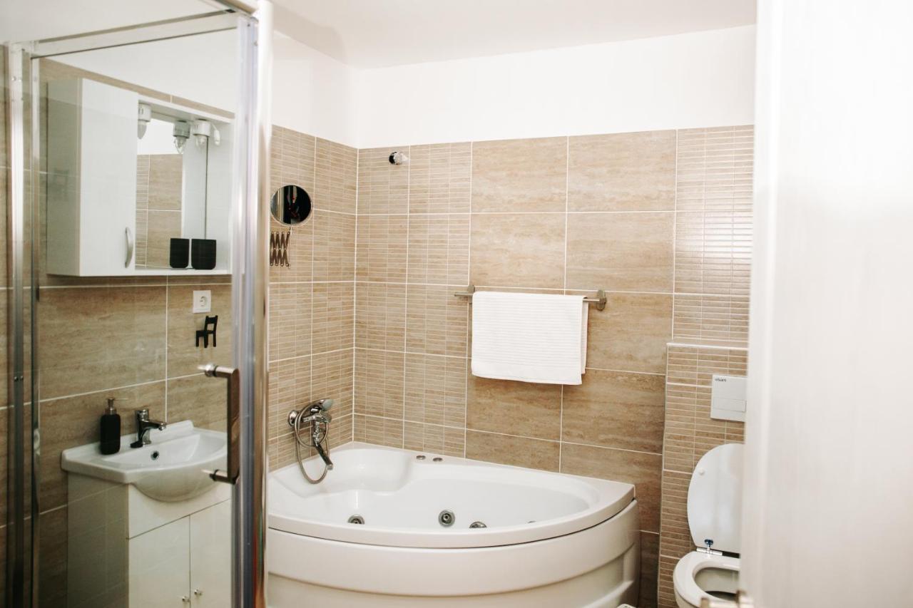 Kali Host Home Away From Home Targu Mures Exterior foto